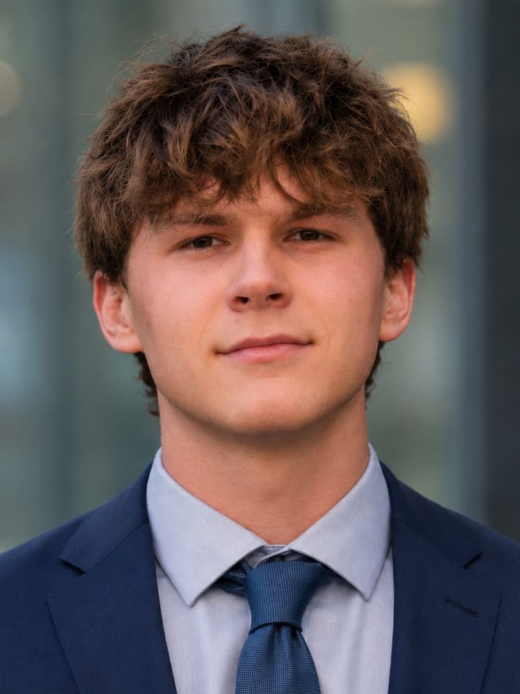 Filip Raczkowski professional portrait